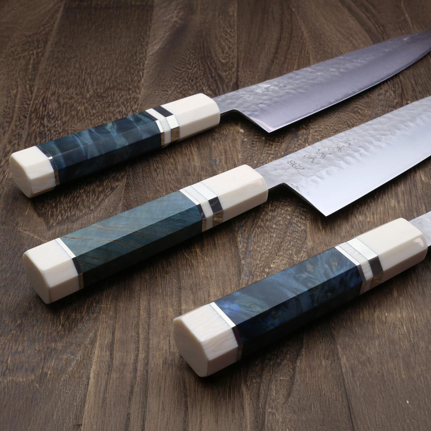 Amazon.com: Yoshihiro Hammered SG2 (R-2) Powdered Stainless Steel